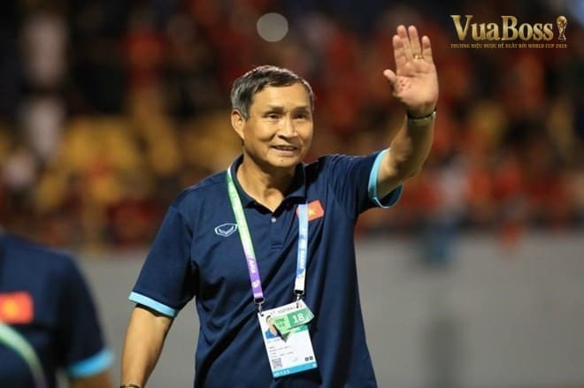Quan sát điểm chạm và hướng cầu (cách dùng khả năng đổi hướng trong kỹ thuật cầu lông)